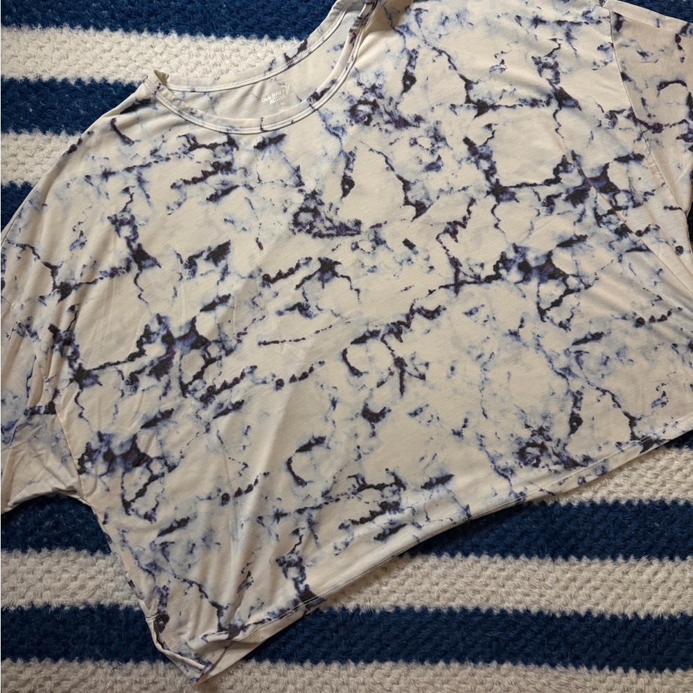 Old Navy Active Go-Dry Women's Marble-Print Short Sleeve Top - Cream & Navy